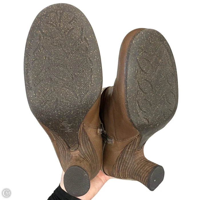 Boots Knee Heels By Naya In Brown, Size: 11