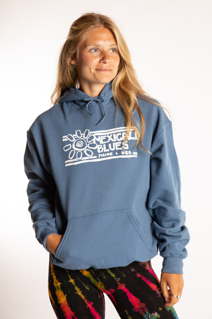 Sophie is wearing Size S in the Mexicali Blues Logo Hoodie in Indigo