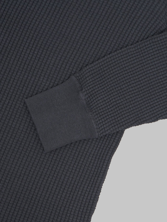 UES Thermal Big Waffle Tshirt black ribbed cuffs