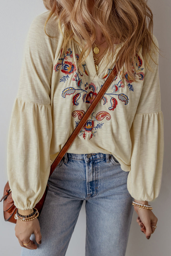 Blouse à col en V -A WOMAN WE LOVE