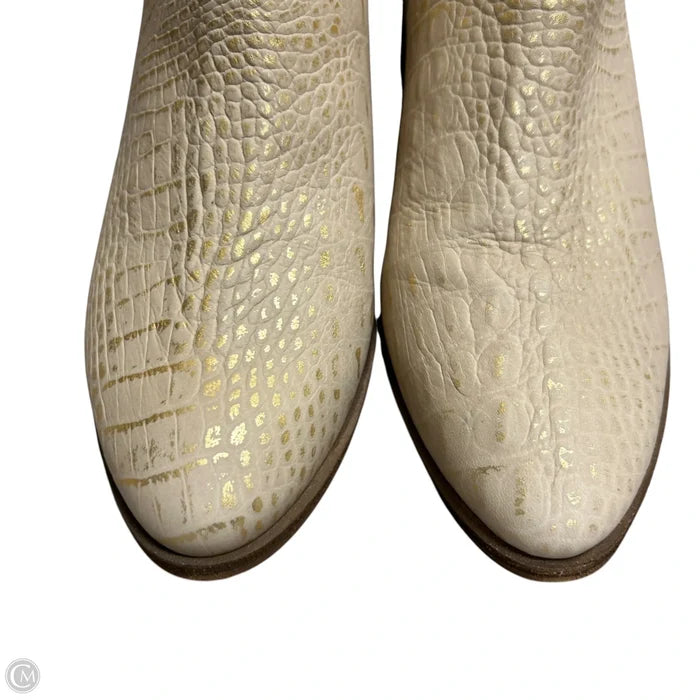 Boots Ankle Heels By Kaanas In Snakeskin Print, Size: 9