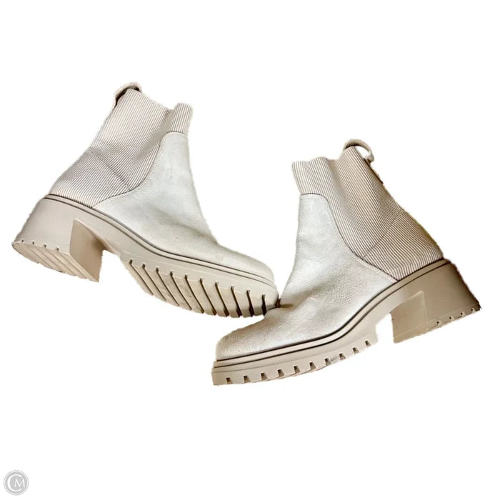 Boots Ankle Heels  In Tan, Size: 10