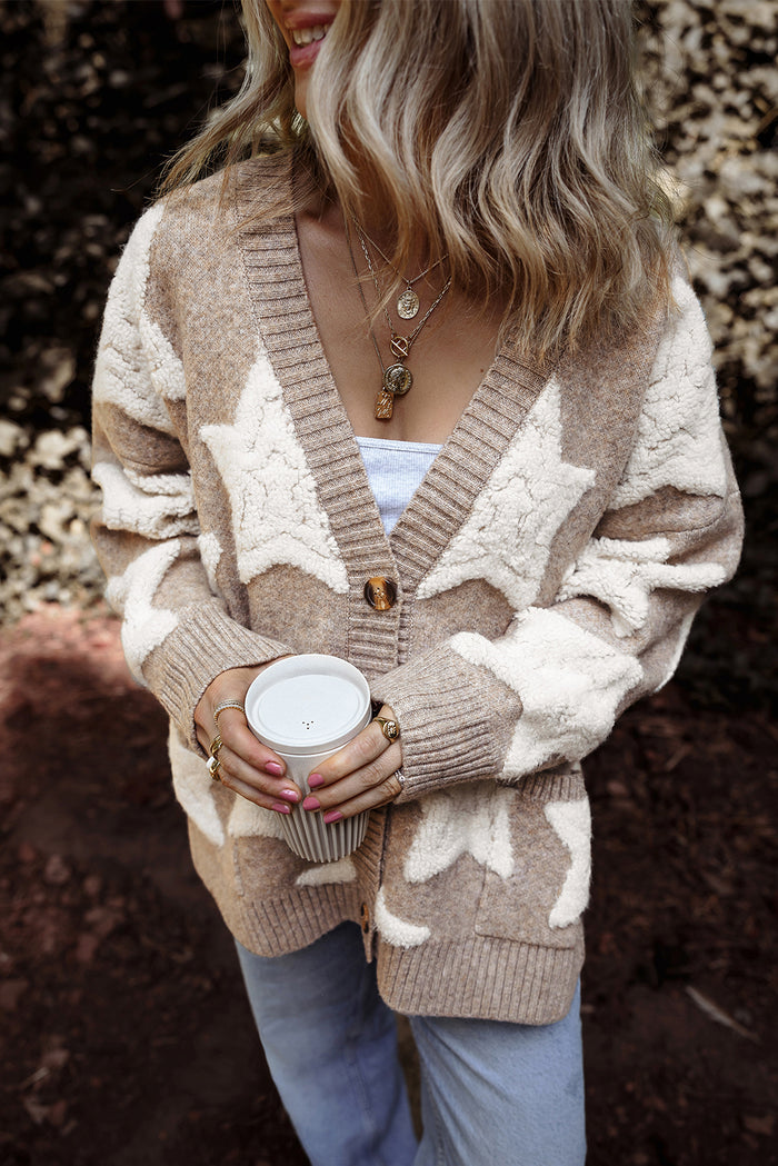 Cardigan pull texturé kaki à motif d'étoiles en sherpa avec poches-A WOMAN WE LOVE