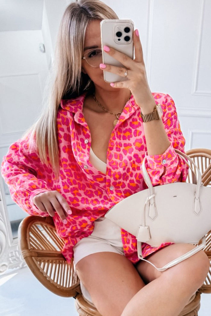 Chemise ample boutonnée à imprimé léopard rose-A WOMAN WE LOVE