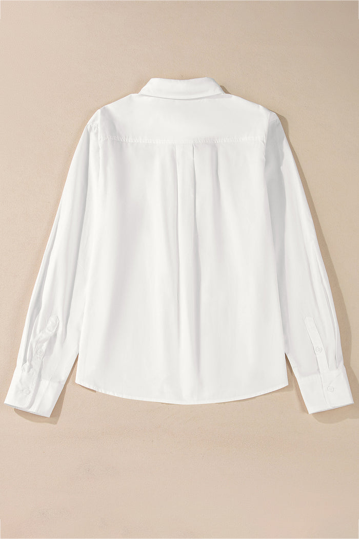 Chemise boutonnée à col rabattu et bordure en dentelle blanche-A WOMAN WE LOVE