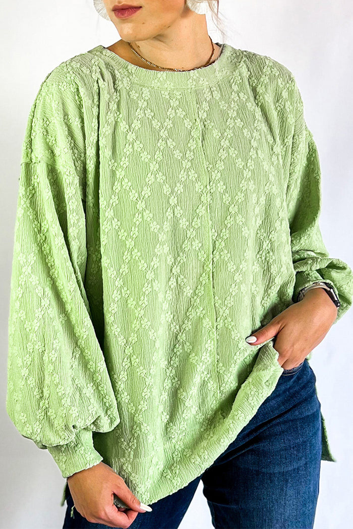 Chemisier vert clair à col ras du cou texturé et fendu sur le côté, couleur unie-A WOMAN WE LOVE