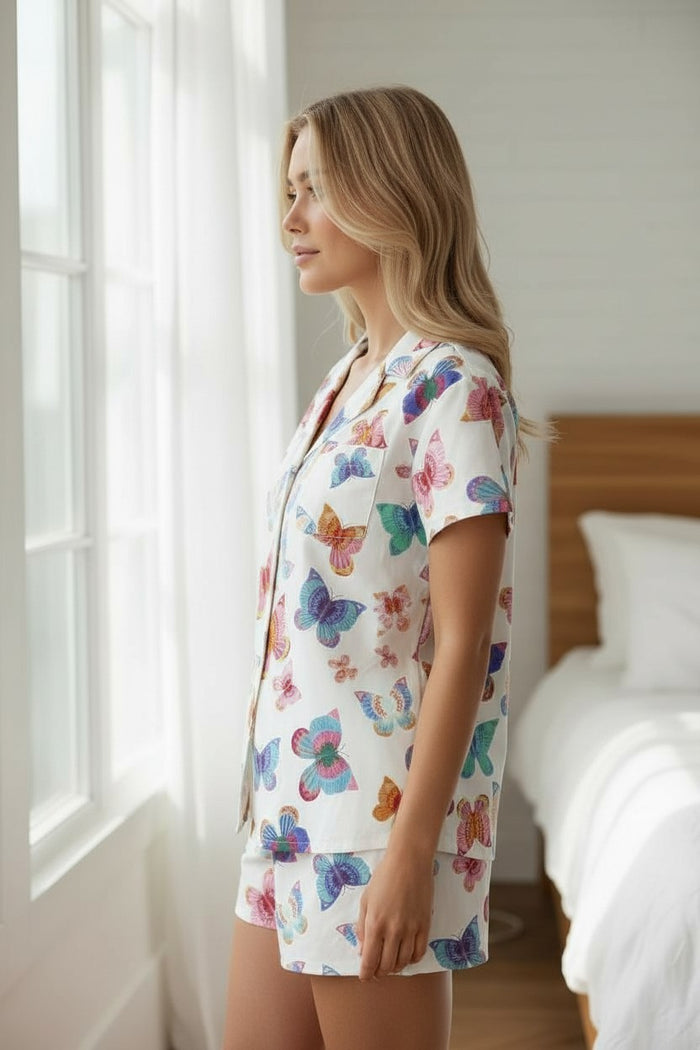 Ensemble pyjama chemise à manches courtes à motif papillon multicolore