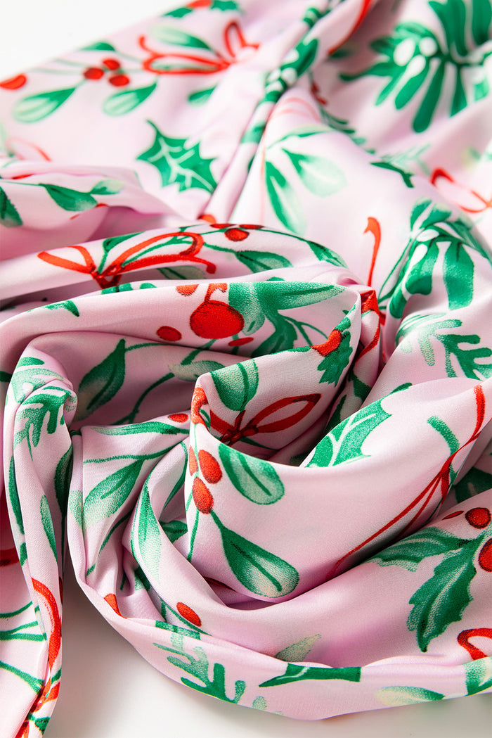 Ensemble pyjama rose à manches longues en satin à imprimé plantes et baies de Noël-A WOMAN WE LOVE