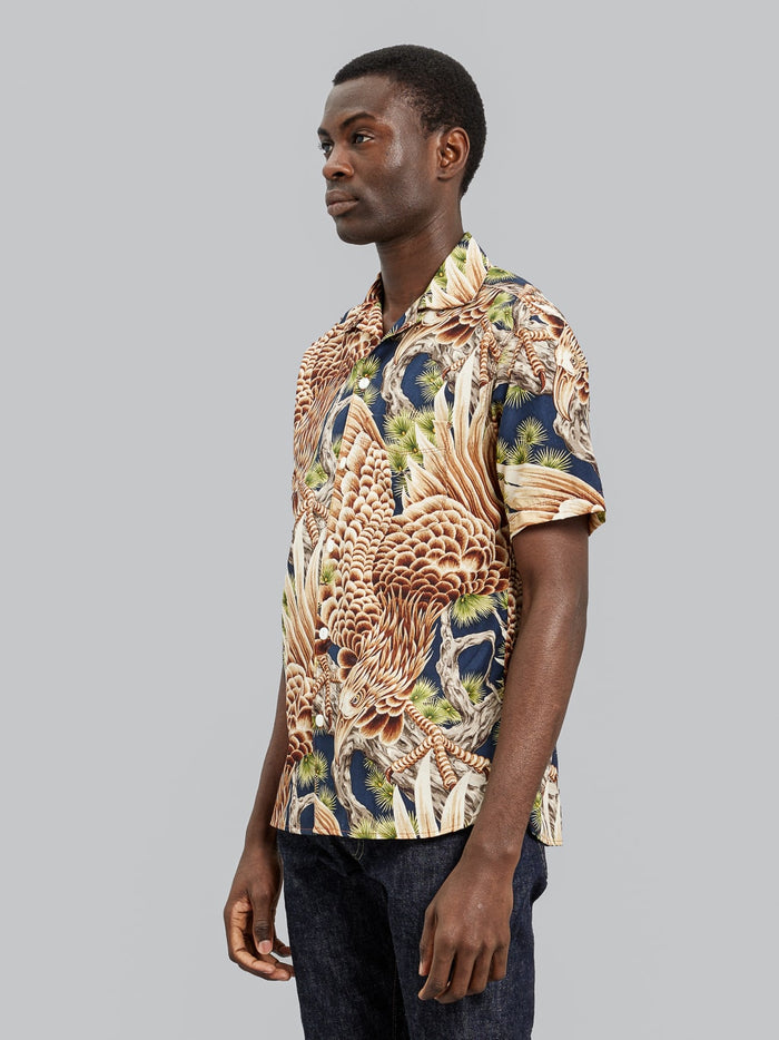 Freenote Cloth Hawaiian Navy Hawk Shirt model side fit