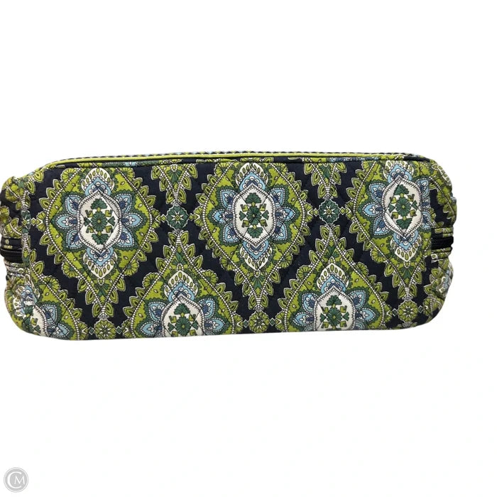 Handbag By Vera Bradley, Size: Medium