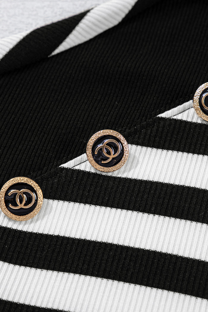 Haut à col en V et épaules boutonnées au dos ajouré au crochet à rayures noires