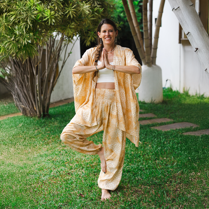 Havana Kimono, worn in the garden