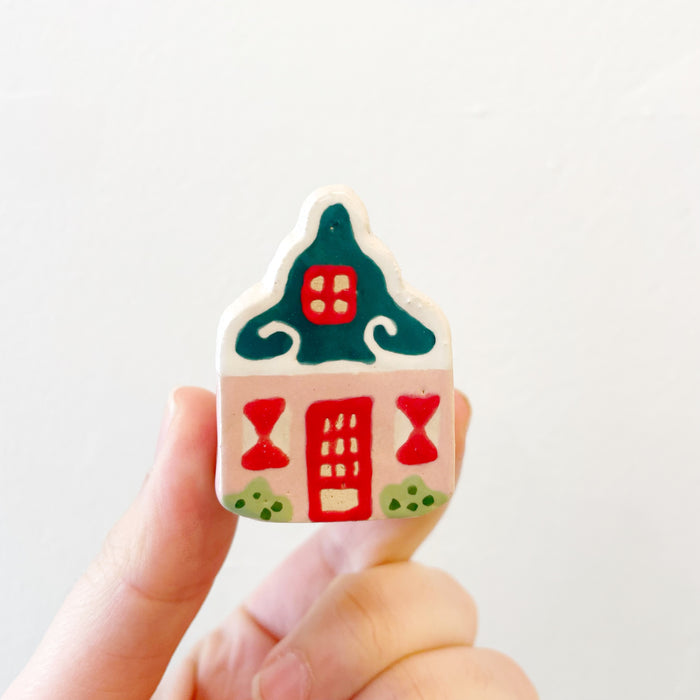 Julia Bridge: Tiny Ceramic Houses (assorted)