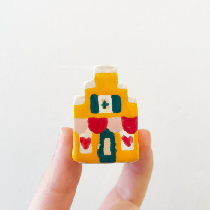 Julia Bridge: Tiny Ceramic Houses (assorted)