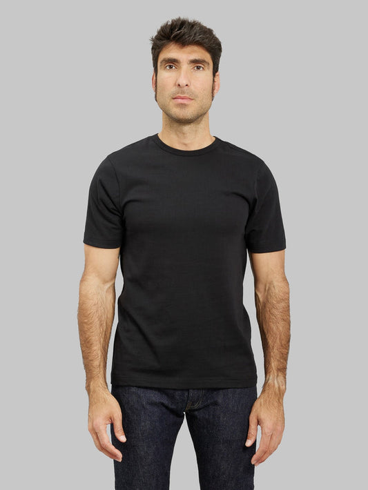 Merz b Schwanen 1950s Loopwheeled Classic TShirt Black model front fit