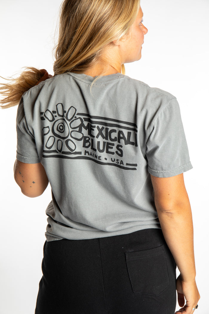 Sophie wearing size S Heather Sport Gray Mexicali License Plate T Shirt