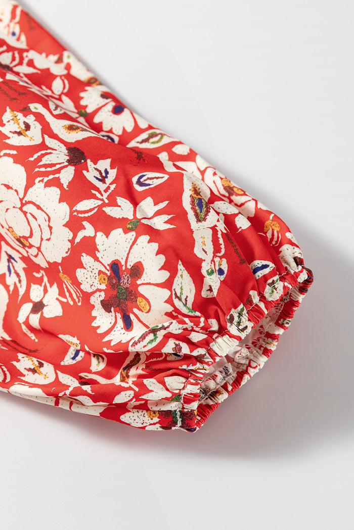 Mini-robe plissée à manches longues et patchwork floral *
