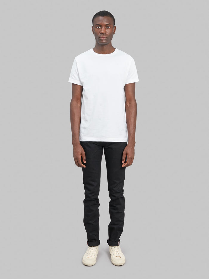Momotaro 0306B Black x Black Tight Tapered Jeans model front fit