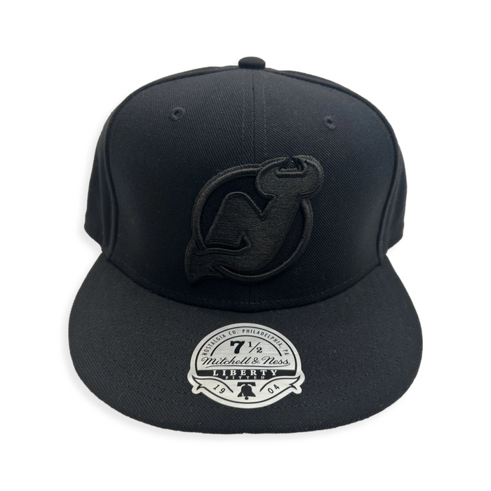 New Jersey Devils – Custom Fitted Hat Black