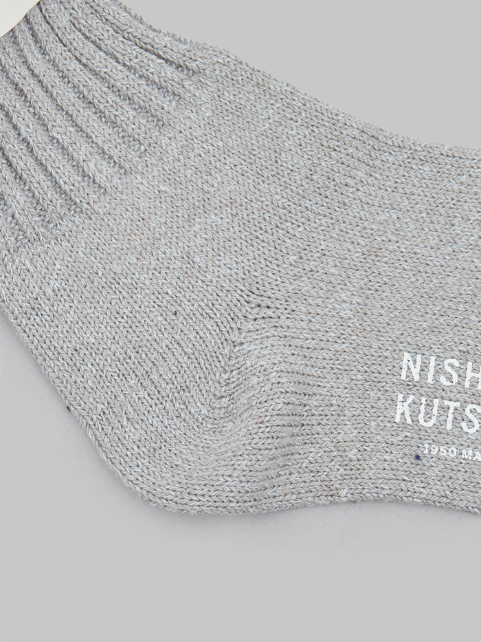 Nishiguchi Kutsushita Silk Cotton Socks Light Grey Texture