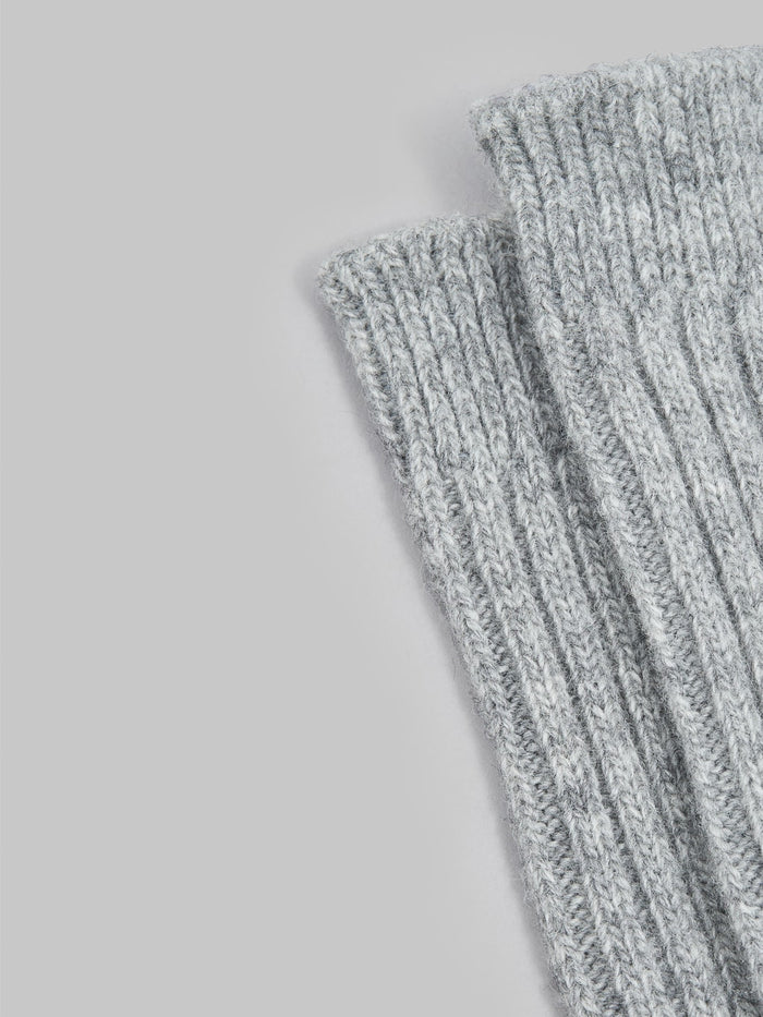Nishiguchi Kutsushita Wool Ribbed Socks Light Grey Elastic Hem