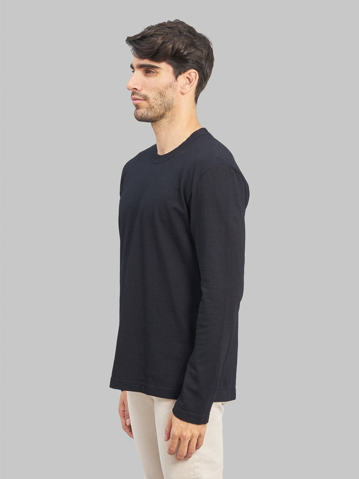 pure blue japan black tshirt model side fit