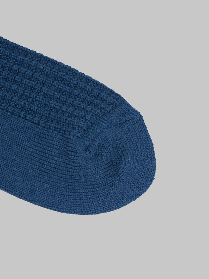 rototo cotton waffle crew socks blue toe