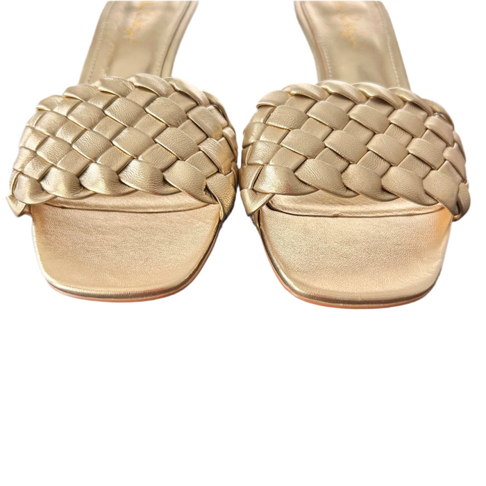 Sandals Designer By Lilly Pulitzer In Gold, Size: 6