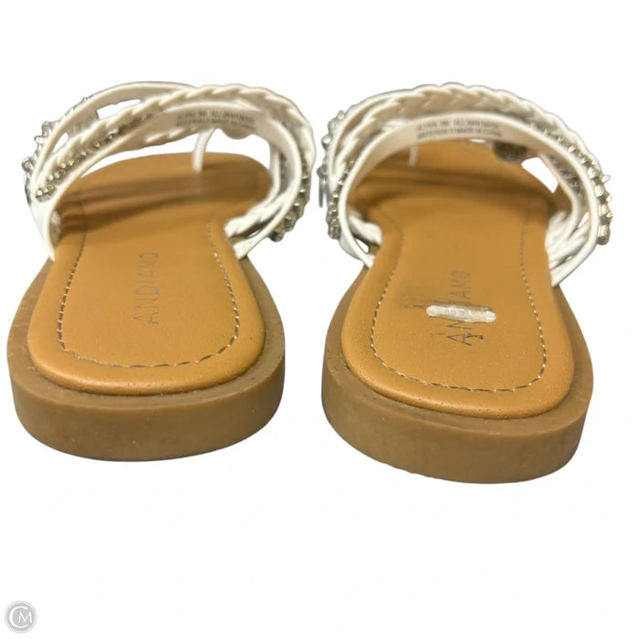 Sandals Flats By Andiamo In White, Size: 8
