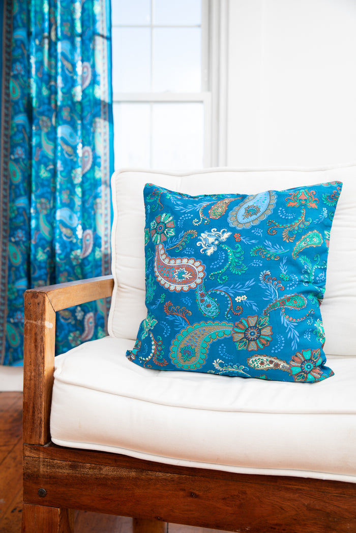 Floral pillow case in Blue