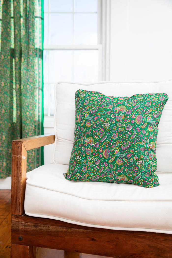 Floral pillow case in Green