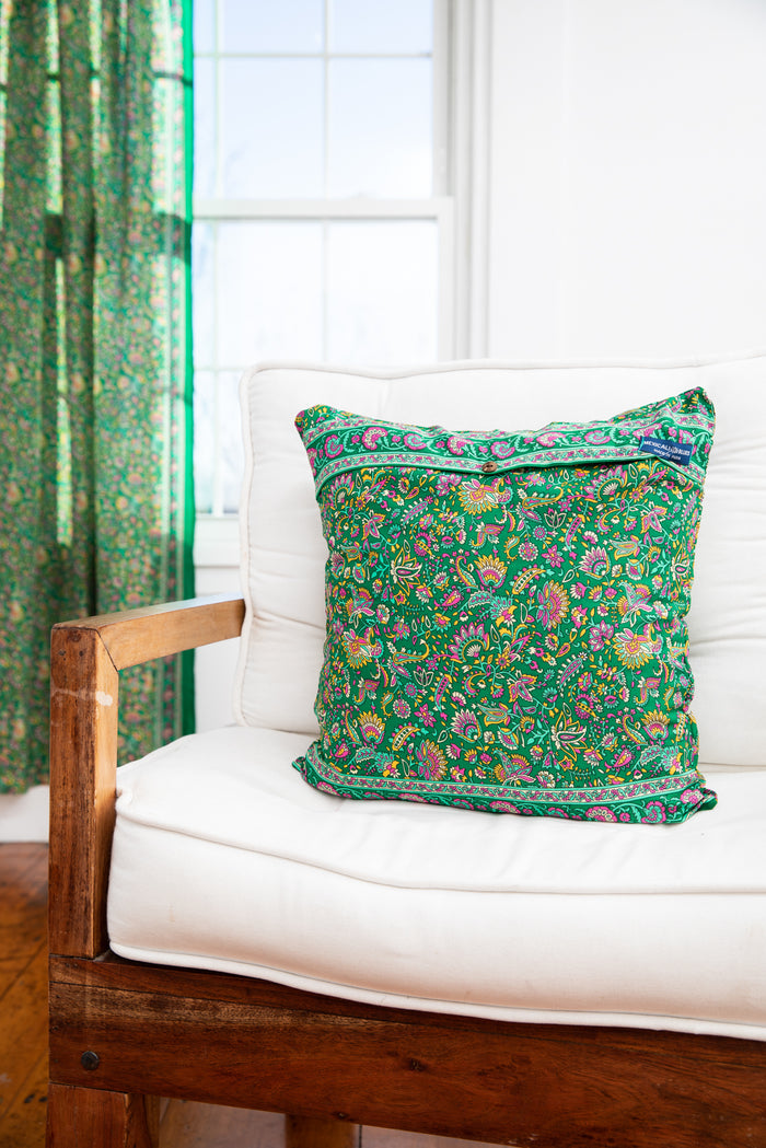 Floral pillow case in Green