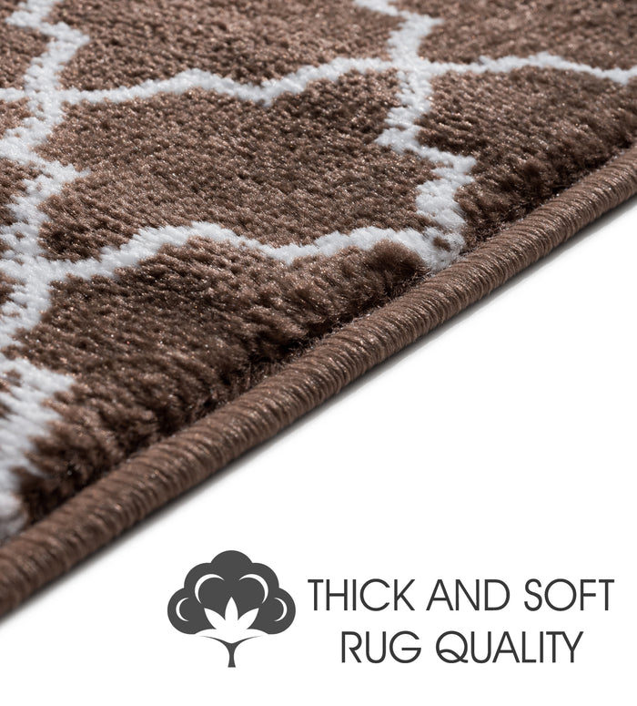 Stair Treads Rug 9"x28" Trellisville Collection | Brown & White