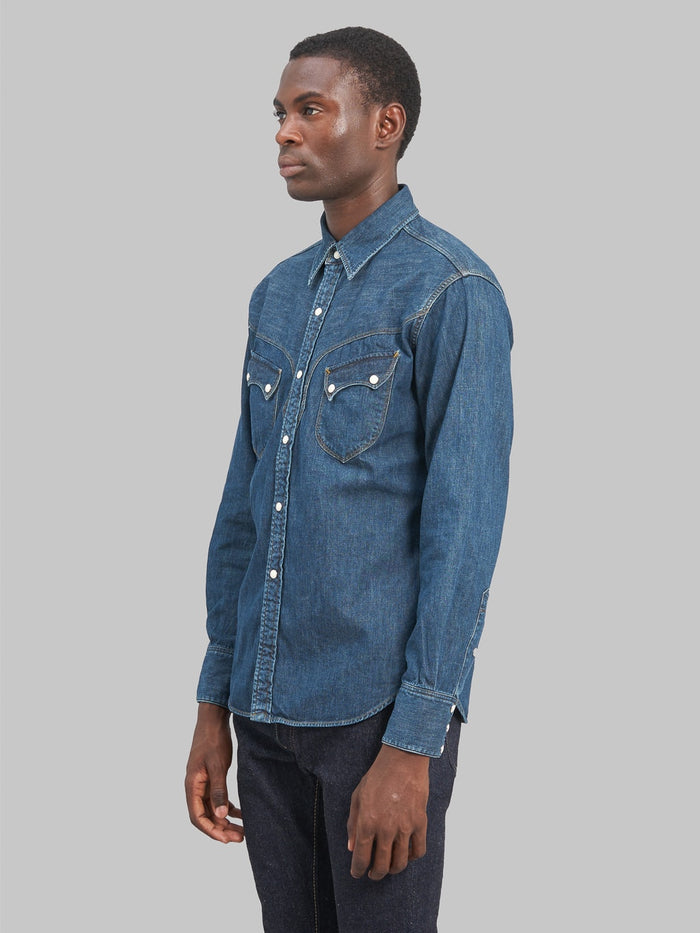 Stevenson overall cody shirt faded indigo denim model side fit
