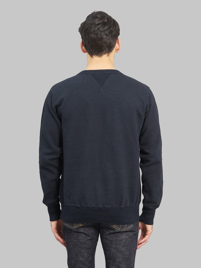 studio dartisan aishibu dyed indigo sweatshirt model back fit
