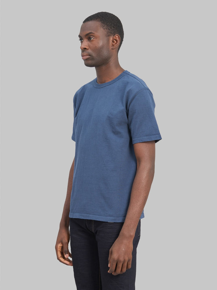 Studio DArtisan 9913 Loopwheel TShirt navy model side fit