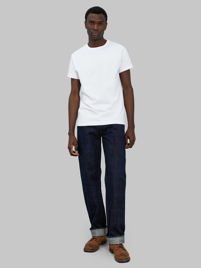 Sugar Cane Hawaii 14 oz Regular Straight Jeans model fit