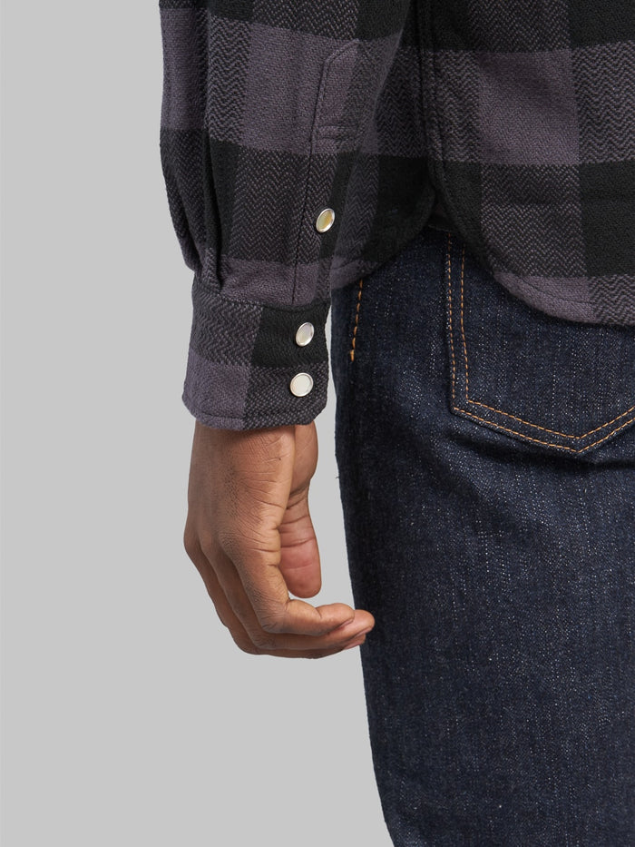 The Flat Head Block Check Flannel Western Shirt Grey Black cuff