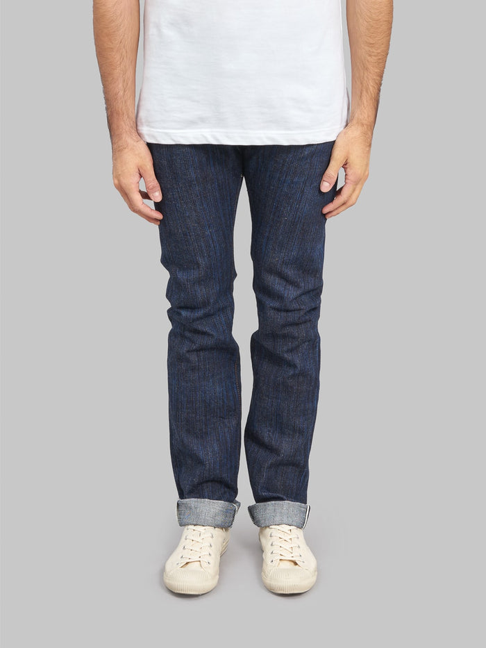 the Strike Gold 8109 Shower Slub Slim Tapered Jeans front fit