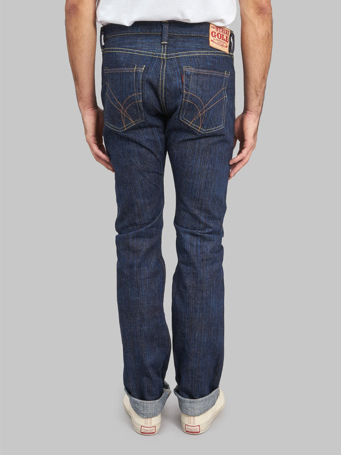 the Strike Gold 8109 Shower Slub Slim Tapered Jeans back fit