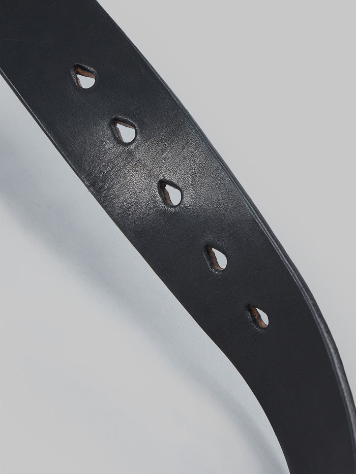 the strike gold leather black belt holes details