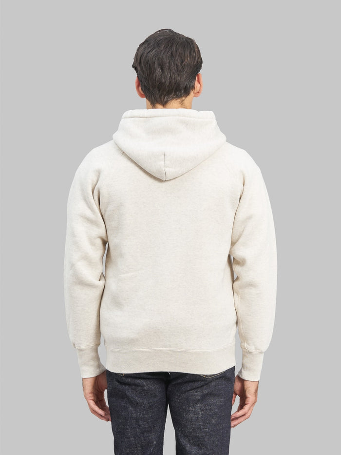 the strike gold zip hoodie oatmeal model back fit