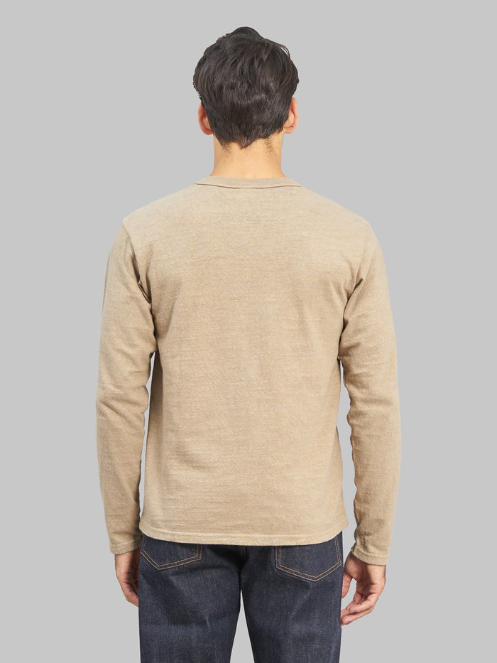 UES No8 Slub Nep long Sleeve TShirt Beigeback look