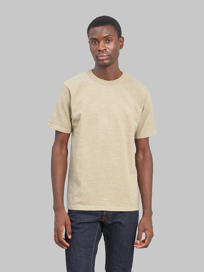 Ues slub nep short leeve t-shirt beige model front fit