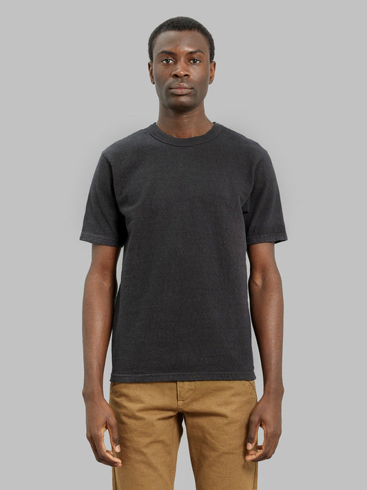 UES No 8 Slub Nep Short Sleeve Tshirt Black model front fit
