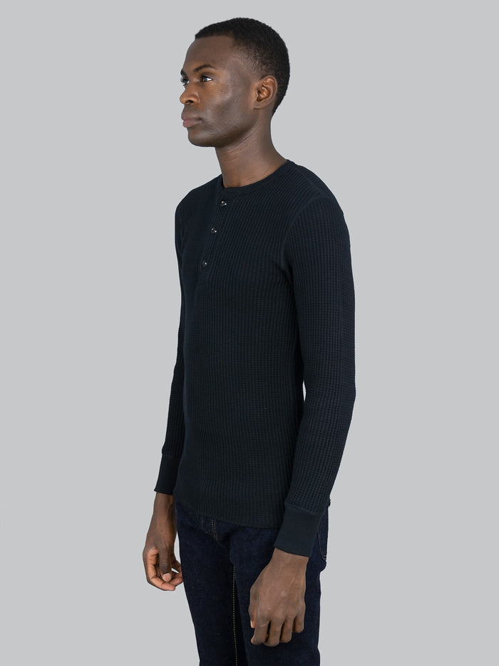 UES Thermal Big Waffle Henley TShirt Black model side fit