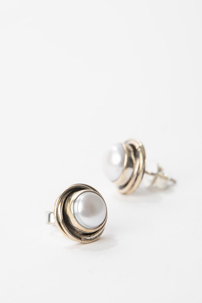 Whirlpool Gemstone Button Studs in Pearl