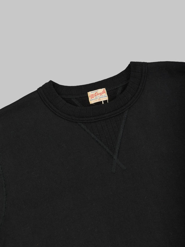 Whitesville cotton Loopwheel Sweatshirt Black  collar closeup